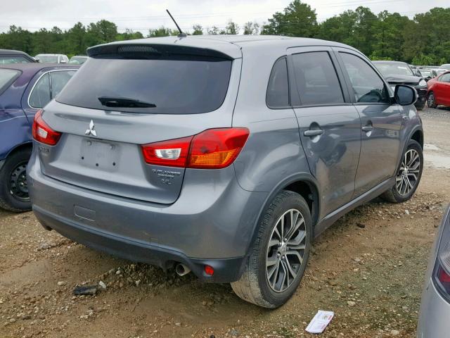 JA4AP3AW5GZ030728 - 2016 MITSUBISHI OUTLANDER GRAY photo 4