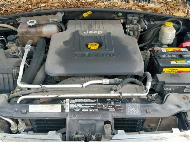 1J4GL58525W650238 - 2005 JEEP LIBERTY LI BLACK photo 7