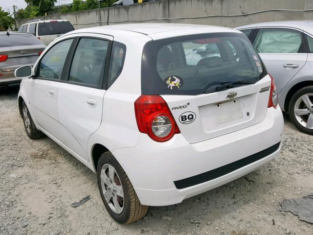 KL1TD66E49B635965 - 2009 CHEVROLET AVEO LS WHITE photo 3