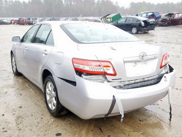 4T4BF3EKXBR129895 - 2011 TOYOTA CAMRY BASE SILVER photo 3