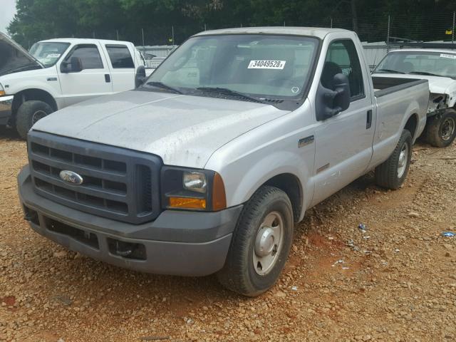 1FTWF30P06ED95722 - 2006 FORD F350 SRW S GRAY photo 2