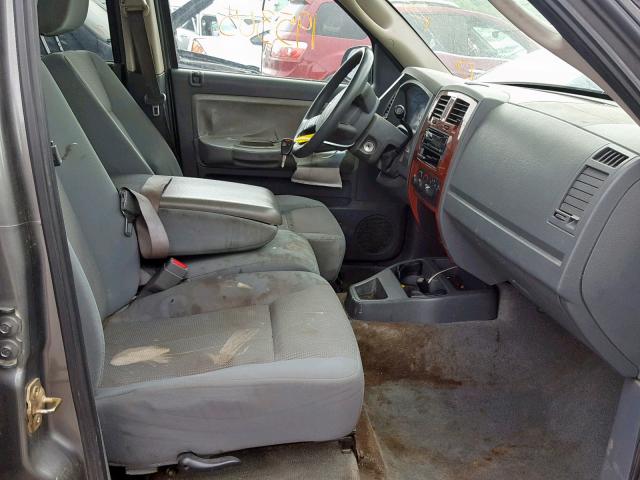 1D7HE48N95S186960 - 2005 DODGE DAKOTA QUA GRAY photo 5