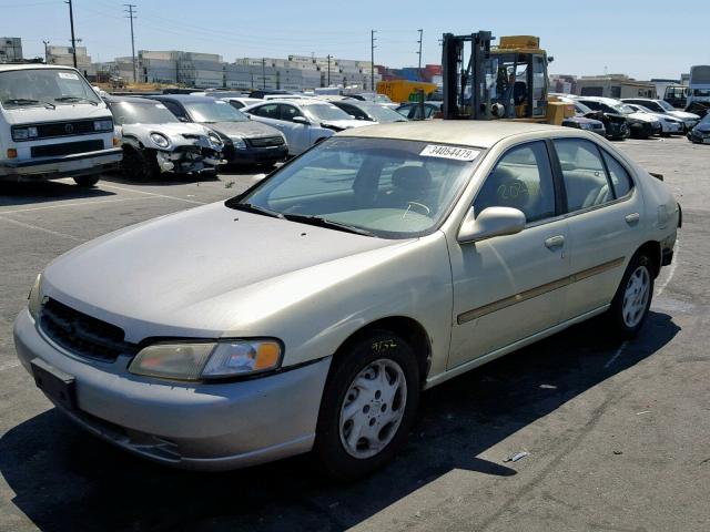 1N4DL01D1XC146898 - 1999 NISSAN ALTIMA XE TAN photo 2