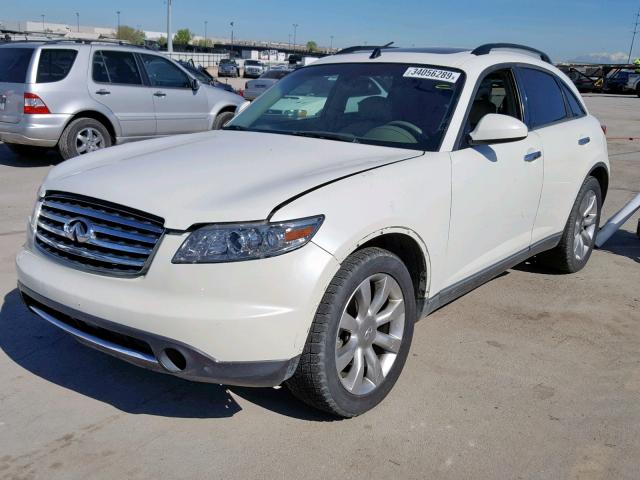 JNRAS08W53X000210 - 2003 INFINITI FX35 WHITE photo 2