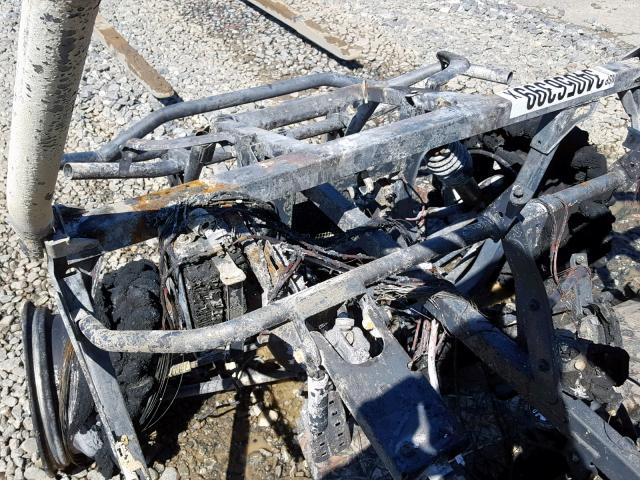 3JBKKPN15CJ000160 - 2012 CAN-AM COMMANDER BURN photo 8