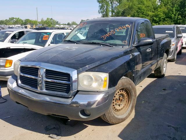 1D7HE42K45S308512 - 2005 DODGE DAKOTA SLT BLACK photo 2