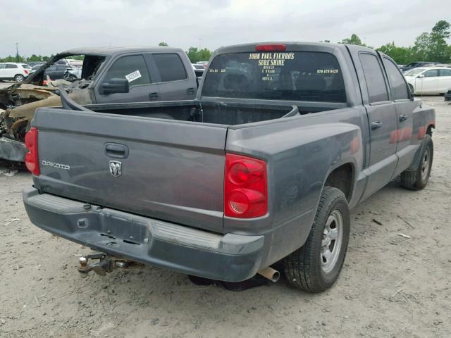 1D7HE28K88S511547 - 2008 DODGE DAKOTA QUA GRAY photo 4