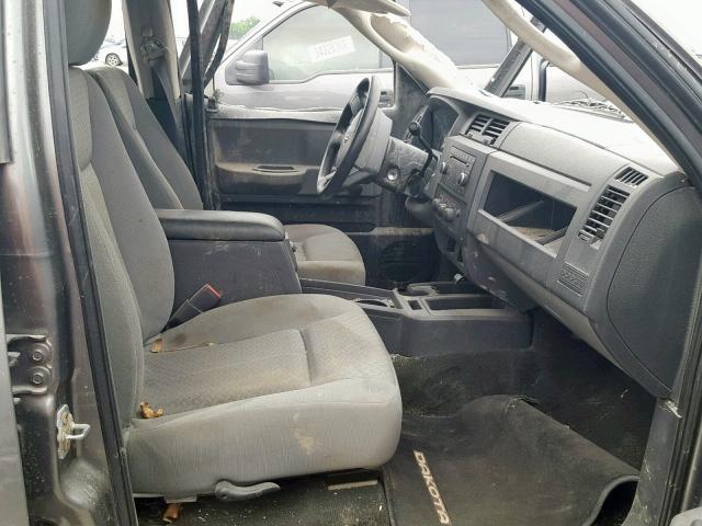 1D7HE28K88S511547 - 2008 DODGE DAKOTA QUA GRAY photo 5