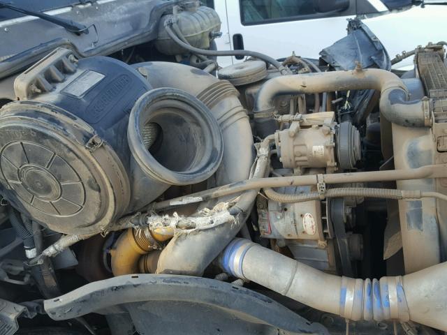 1FUJA6AV45PU97348 - 2005 FREIGHTLINER CONVENTION WHITE photo 7