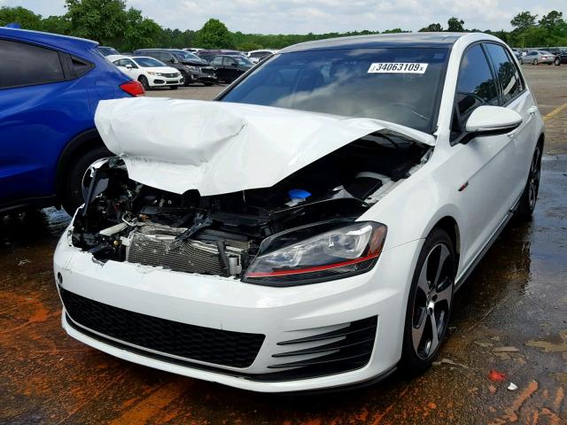 3VW447AU5HM041326 - 2017 VOLKSWAGEN GTI S/SE WHITE photo 2