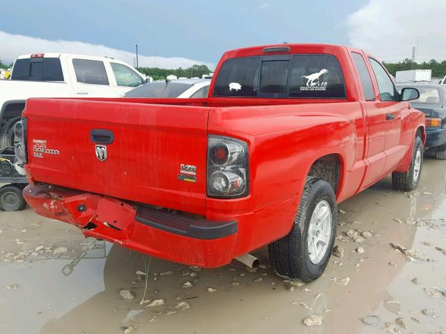 1D7HE42P37S168905 - 2007 DODGE DAKOTA SLT RED photo 4