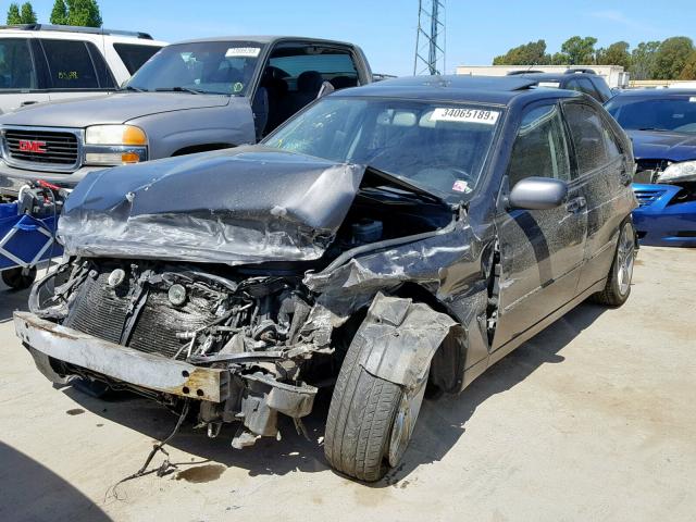 JTHBD192630080723 - 2003 LEXUS IS 300 GRAY photo 2