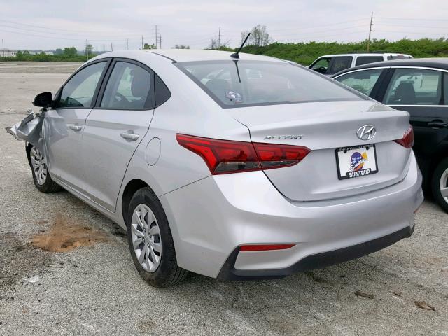 3KPC24A39KE051644 - 2019 HYUNDAI ACCENT SE SILVER photo 3