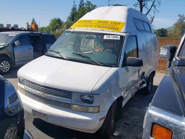 1GCDM19W9YB175964 - 2000 CHEVROLET ASTRO WHITE photo 2