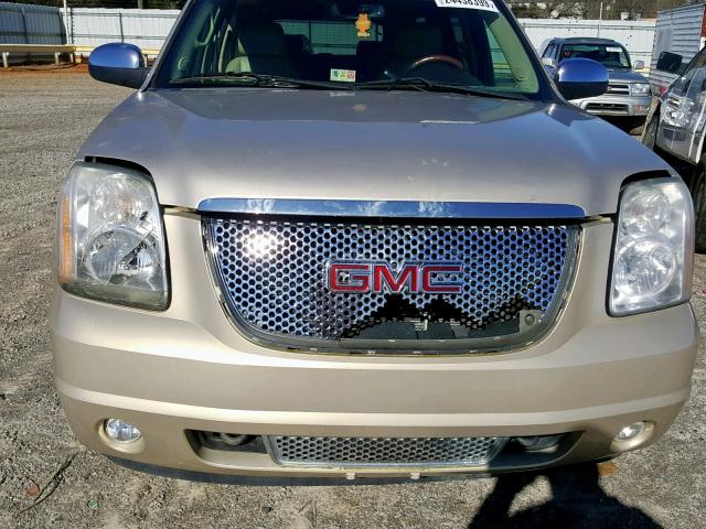 1GKFK66808J193345 - 2008 GMC YUKON XL D TAN photo 9