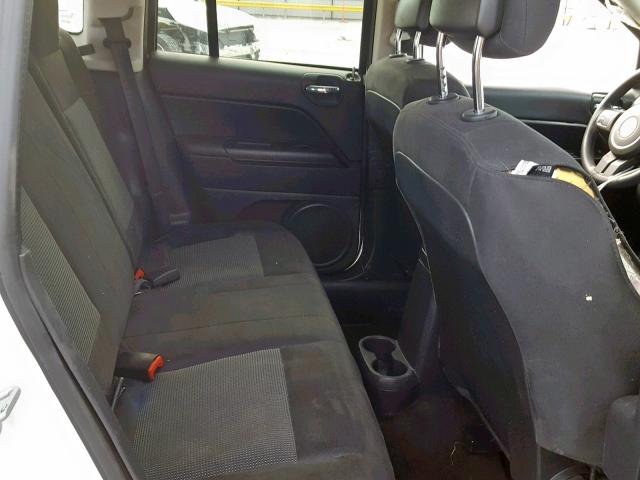 1C4NJCBAXED542460 - 2014 JEEP COMPASS SP 白色 照片 6