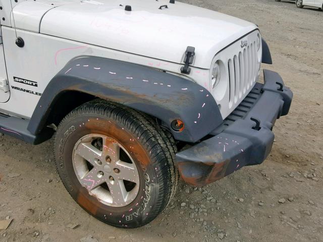 1C4AJWAG5EL162101 - 2014 JEEP WRANGLER S WHITE photo 9