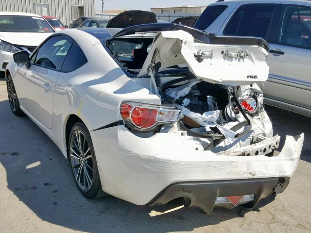 JF1ZNAA1XG8704200 - 2016 TOYOTA SCION FR-S WHITE photo 3