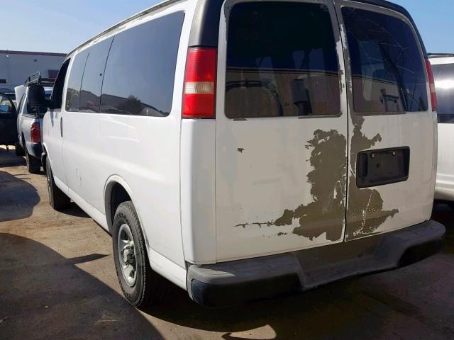 1GNFG15Z771209766 - 2007 CHEVROLET EXPRESS G1 WHITE photo 3