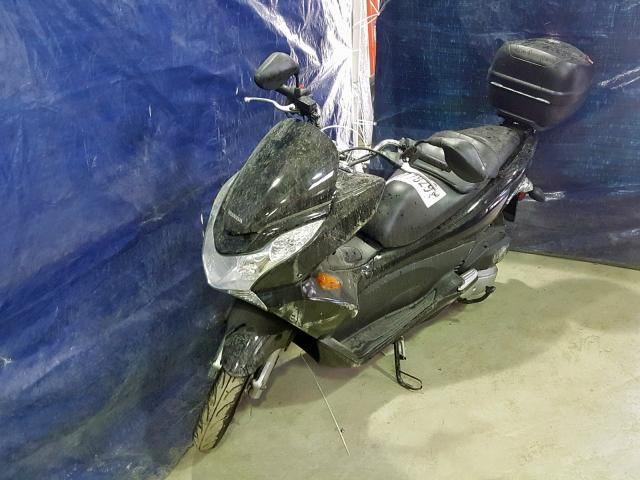 MLHKF1212D5004222 - 2013 HONDA PCX 150 BLACK photo 2