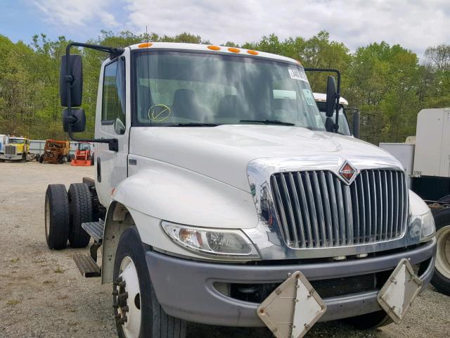 2FWJA3CV27AY76481 - 2007 STERLING TRUCK AT 9500 WHITE photo 1