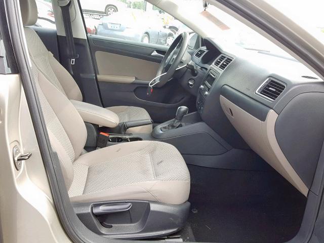 3VW2K7AJ9EM324312 - 2014 VOLKSWAGEN JETTA BASE GOLD photo 5