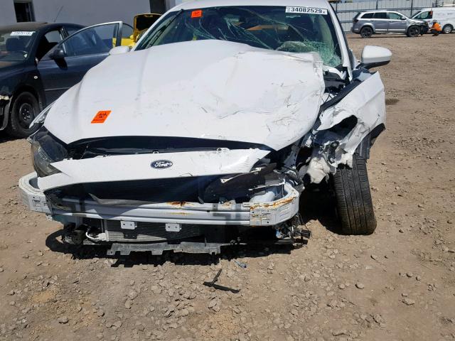 3FA6P0G76JR125522 - 2018 FORD FUSION S WHITE photo 9