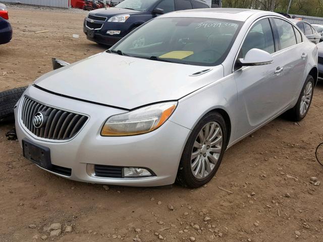 2G4GS5EK1C9143979 - 2012 BUICK REGAL PREM SILVER photo 2