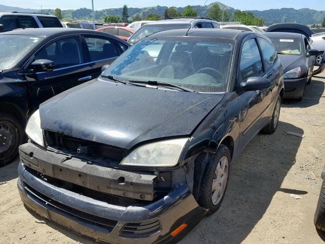 1FAFP31N17W306624 - 2007 FORD FOCUS ZX3 BLACK photo 2