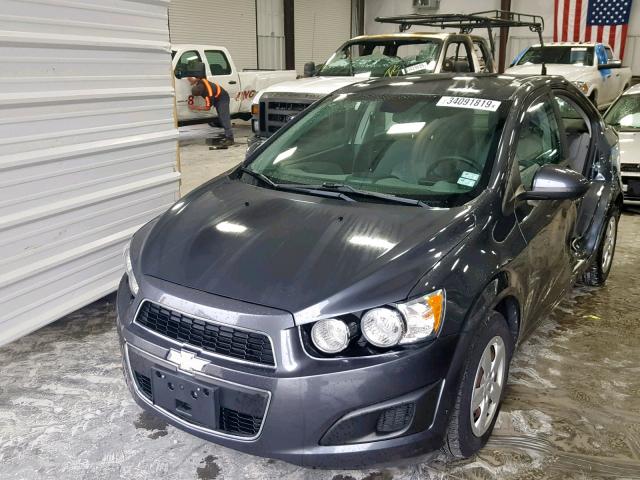 1G1JA5SH9D4223615 - 2013 CHEVROLET SONIC LS 灰色 照片 2