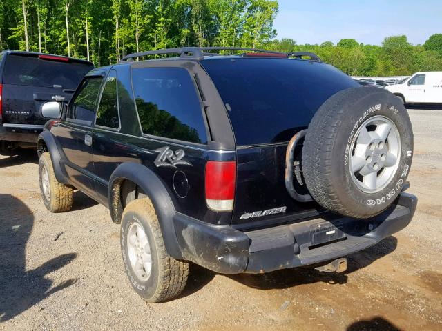 1GNCT18W72K103109 - 2002 CHEVROLET BLAZER BLACK photo 3