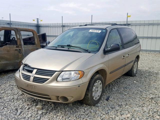 1C4GJ45303B113946 - 2003 CHRYSLER VOYAGER LX BEIGE photo 2