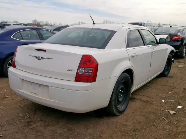 2C3KA43R08H220743 - 2008 CHRYSLER 300 LX WHITE photo 4