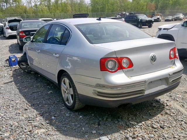 WVWAK73C38E209762 - 2008 VOLKSWAGEN PASSAT KOM GRAY photo 3