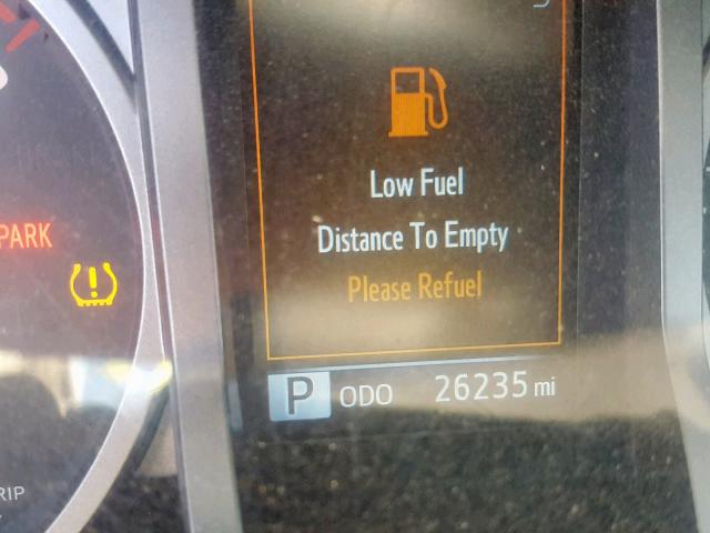 3TMDZ5BN8GM008853 - 2016 TOYOTA TACOMA DOU SILVER photo 8