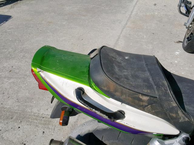 JKAZR9A101A003284 - 2001 KAWASAKI ZR1200 A GREEN photo 6