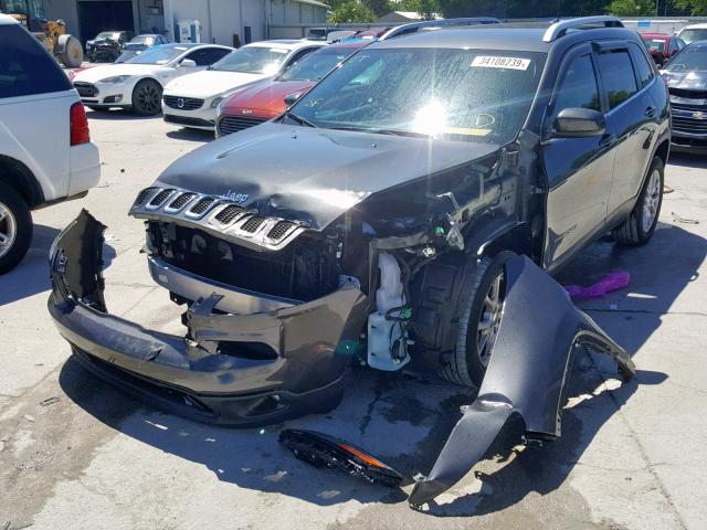 1C4PJLCB8GW201114 - 2016 JEEP CHEROKEE L GRAY photo 2