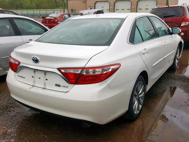 4T1BD1FKXHU212920 - 2017 TOYOTA CAMRY HYBR WHITE photo 4