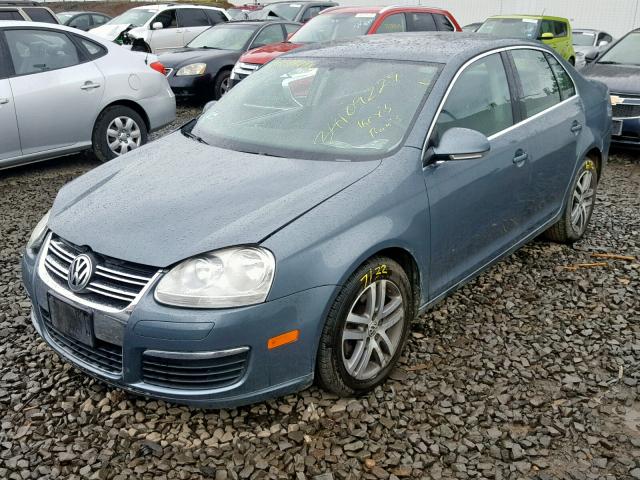 3VWSF71K56M688676 - 2006 VOLKSWAGEN JETTA 2.5 GRAY photo 2