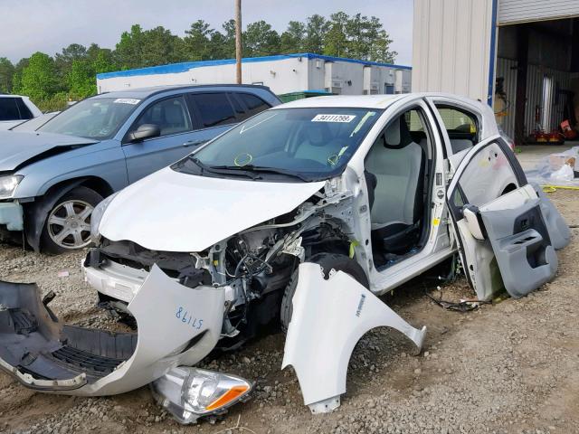 JTDKDTB33C1024216 - 2012 TOYOTA PRIUS C WHITE photo 2