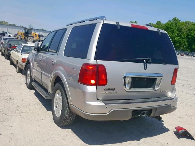 5LMFU27R04LJ10090 - 2004 LINCOLN NAVIGATOR 银色 照片 3