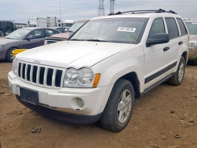 1J4GR48K15C555637 - 2005 JEEP GRAND CHER WHITE photo 2