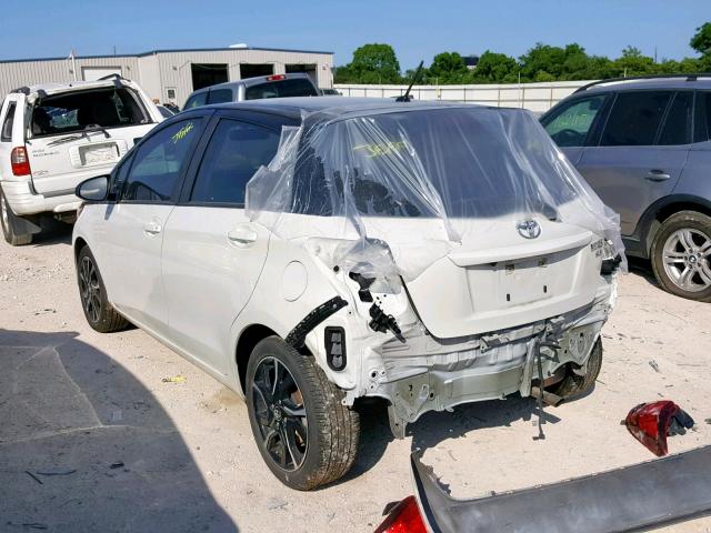 VNKKTUD3XGA069012 - 2016 TOYOTA YARIS L WHITE photo 3