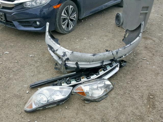 1G1ZC5E04CF391877 - 2012 CHEVROLET MALIBU 1LT 银色 照片 9