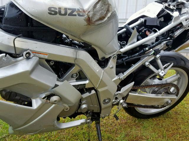 JS1VP53A332103726 - 2003 SUZUKI SV650 SILVER photo 7