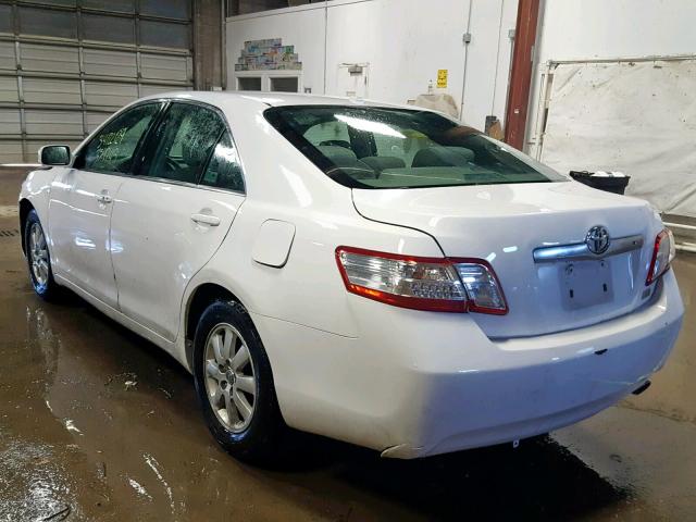 4T1BB3EKXBU139459 - 2011 TOYOTA CAMRY HYBR WHITE photo 3