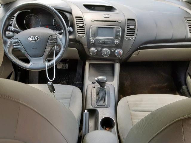 KNAFX4A89E5176330 - 2014 KIA FORTE EX WHITE photo 9