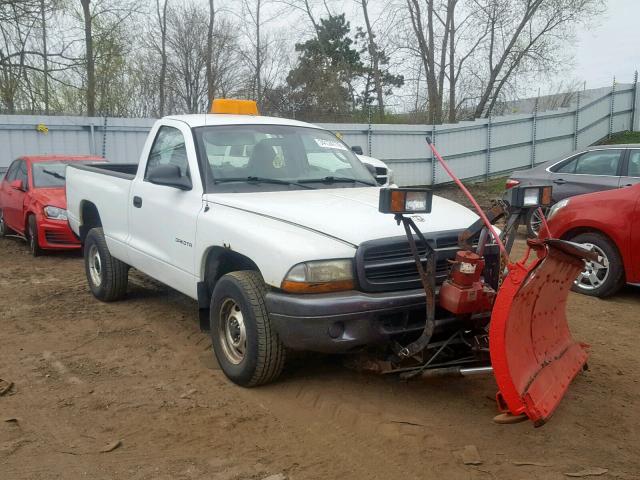 1B7GG16XX2S610399 - 2002 DODGE DAKOTA BAS WHITE photo 1