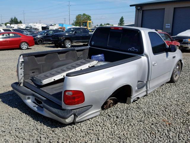 2FTZF0734YCA74063 - 2000 FORD F150 SVT L GRAY photo 4