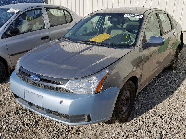 1FAHP34N68W300940 - 2008 FORD FOCUS S/SE GRAY photo 2